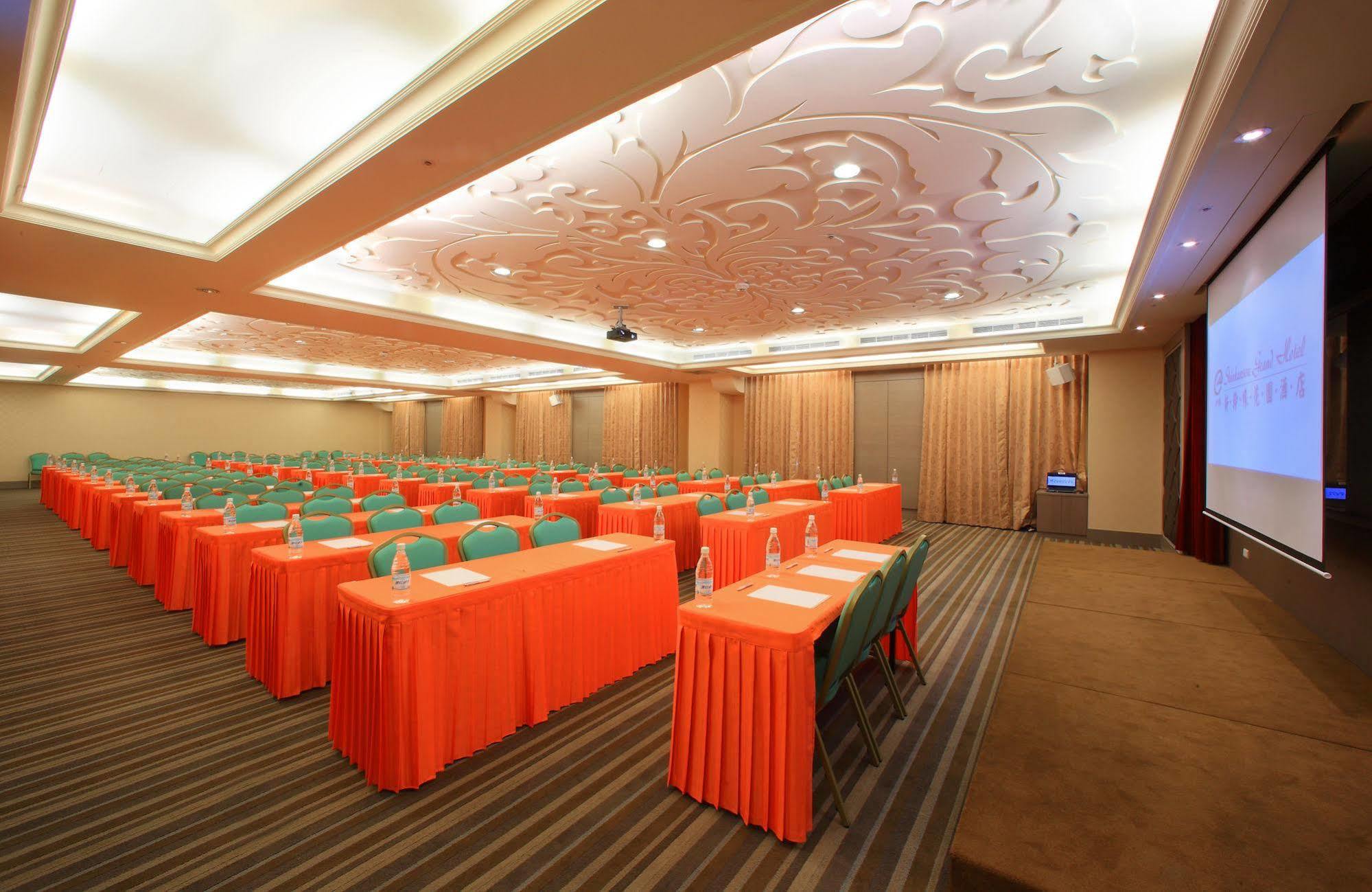 Shinkansen Grand Hotel Taichung Exterior foto