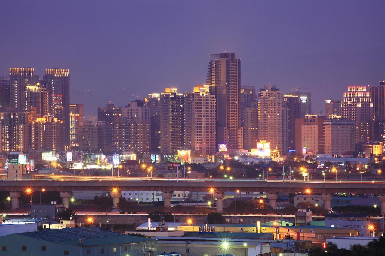 Shinkansen Grand Hotel Taichung Exterior foto